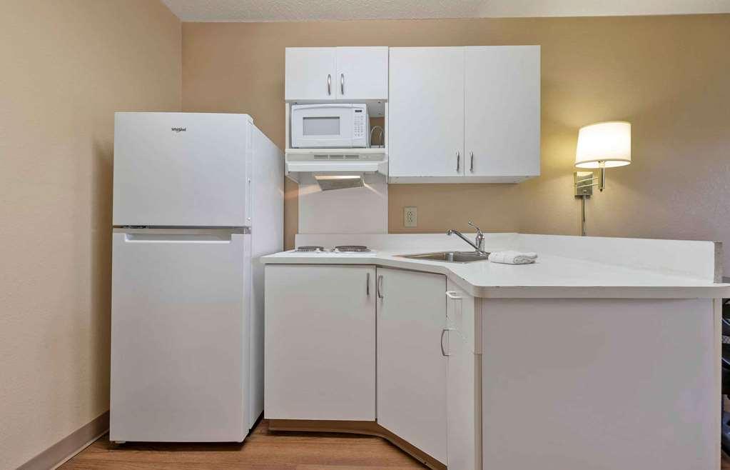 Extended Stay America Select Suites - Columbia - Ft Jackson Habitación foto